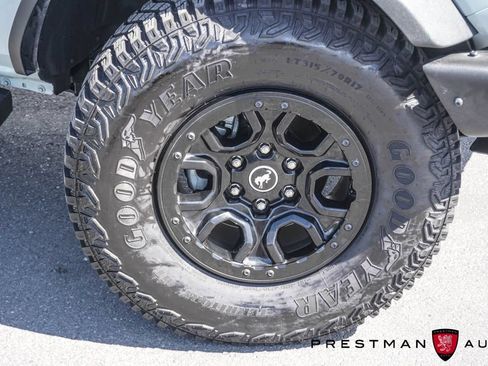 Used 2024 Ford Bronco Wildtrak AWD/4WD image 2