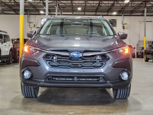 Used 2024 Subaru Crosstrek 2.0i Premium AWD/4WD image 2