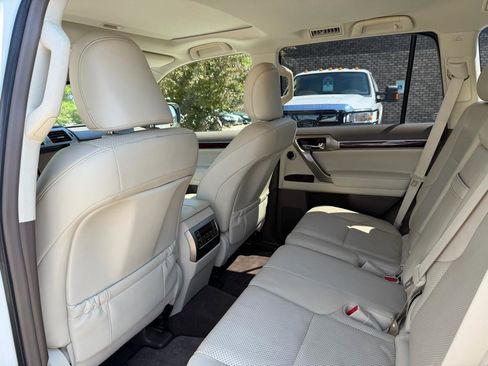 Used 2014 Lexus GX 460 Luxury image 15