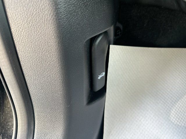 Used 2023 Nissan Rogue SL AWD/4WD image 49