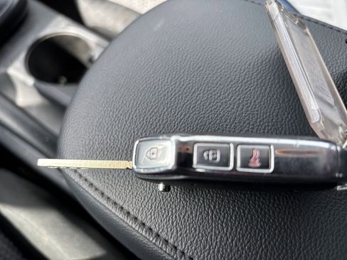 Used 2025 Kia Soul LX w/ LX Technology Package image 21