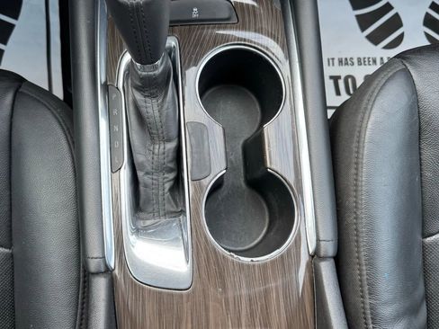 Used 2018 Chevrolet Malibu Premier image 32