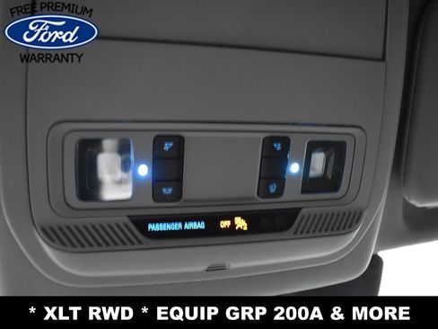 Used 2023 Ford Explorer XLT image 15