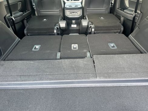 New 2025 Ford Expedition Active image 16