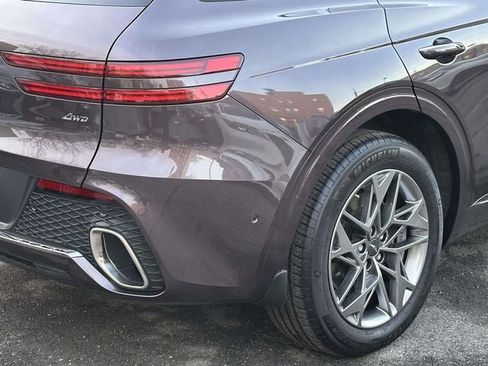 Used 2023 Genesis GV70 2.5T w/ Advanced Package image 14