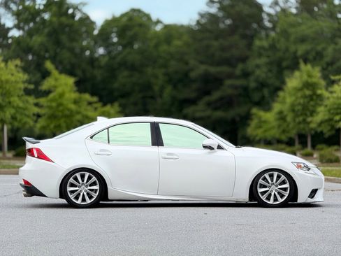 Used 2016 Lexus IS 200t RWD image 12