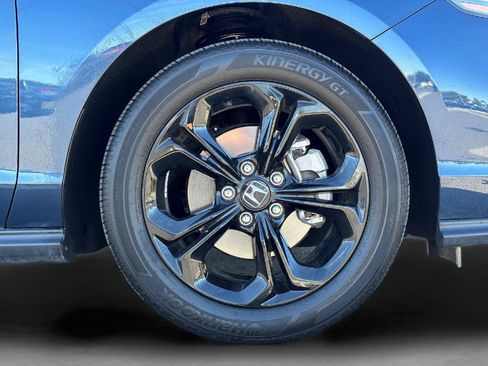 Certified 2025 Honda Accord SE image 10