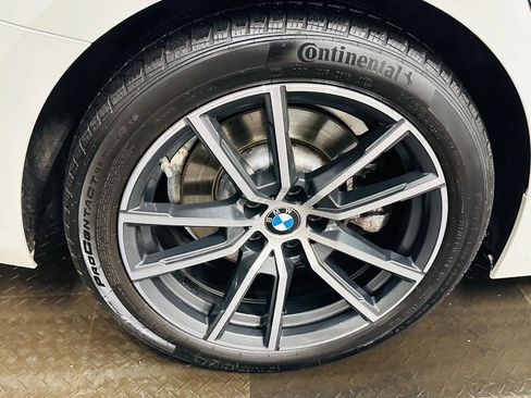 Used 2022 BMW 330i xDrive Sedan w/ Driving Assistance Package image 32