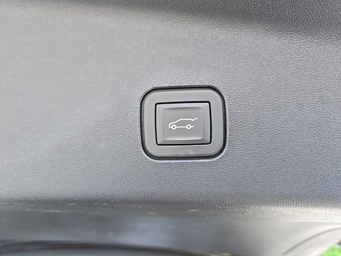 Used 2026 Cadillac Vistiq Platinum AWD/4WD image 58
