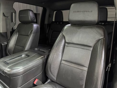 Used 2020 GMC Sierra 2500 Denali w/ Denali Ultimate Package AWD/4WD image 11