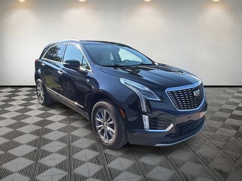 Used 2021 Cadillac XT5 Premium Luxury FWD image 3