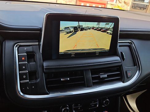 Used 2024 Chevrolet Tahoe LT RWD image 16
