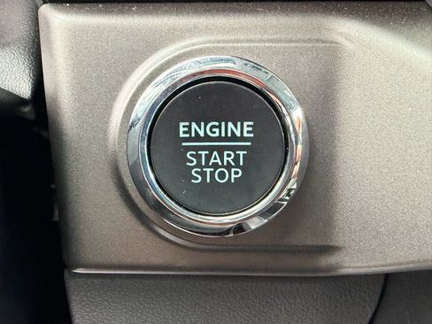 Used 2025 Ford F150 XLT w/ Equipment Group 302A MID image 15