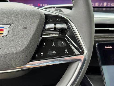 New 2026 Cadillac Escalade ESV Sport image 32