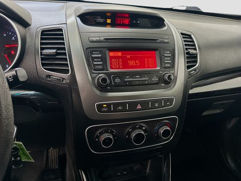 Used 2015 Kia Sorento LX AWD/4WD image 24