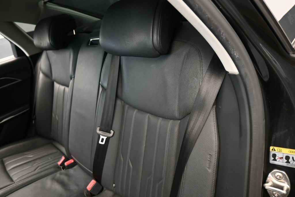 Used 2019 Audi A8 L 3.0T w/ Executive Package AWD/4WD image 39