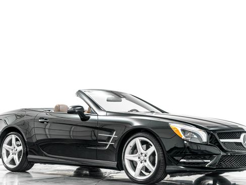 Used 2016 Mercedes-Benz SL 550 image 31