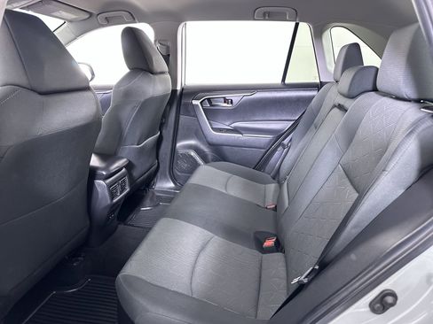 Used 2022 Toyota RAV4 XLE image 62