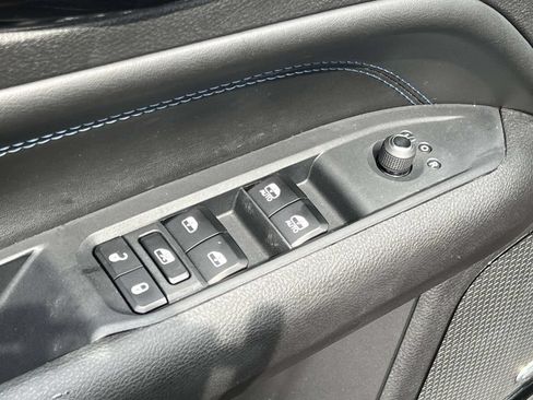 Certified 2025 Jeep Compass Limited w/ High Altitude Package AWD/4WD image 18