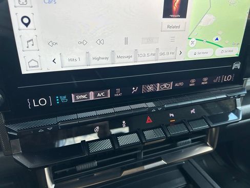 Used 2025 GMC Hummer EV 3X AWD/4WD image 38