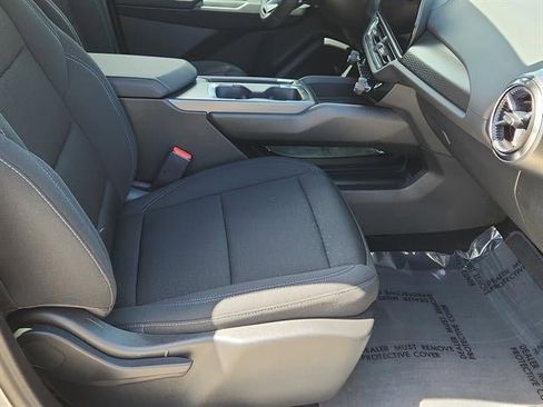 Used 2025 Chevrolet Equinox EV LT FWD image 12
