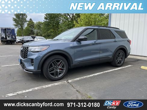 Used 2025 Ford Explorer ST-Line w/ Premium Package image 1