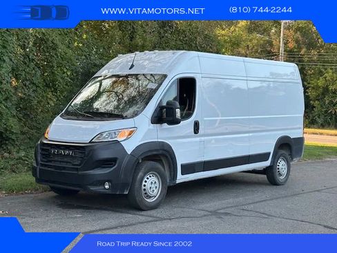 Used 2025 RAM ProMaster 2500 w/ Convenience Group image 1