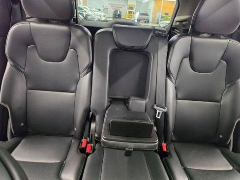 Used 2018 Volvo XC90 T5 Momentum w/ Convenience Package AWD/4WD image 38