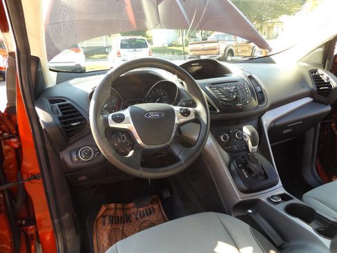 Used 2016 Ford Escape SE image 17