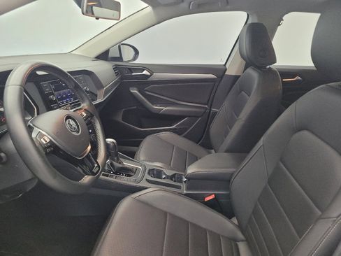Used 2021 Volkswagen Jetta SE FWD image 17