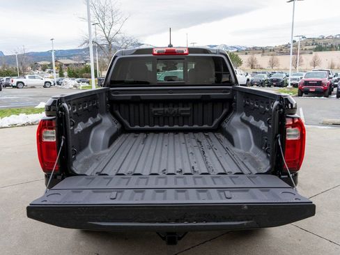 New 2026 GMC Canyon Elevation w/ Convenience Package image 28