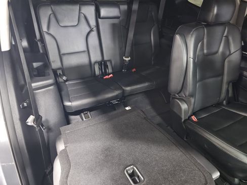 Used 2024 Kia Telluride S w/ S Sunroof Package image 5