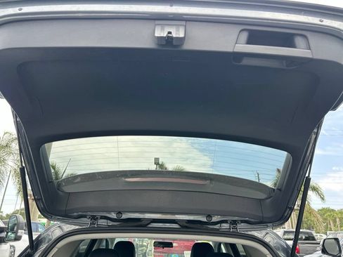 Certified 2022 Volkswagen Taos SE AWD/4WD image 52