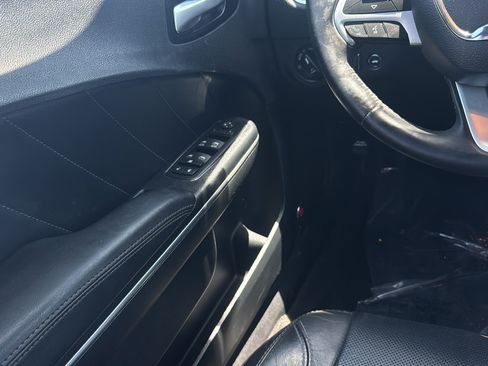 Used 2016 Dodge Charger SXT w/ AWD Plus Group image 19