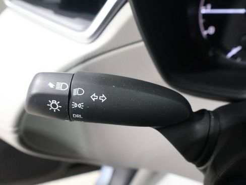 Certified 2023 Toyota Corolla Cross L image 34