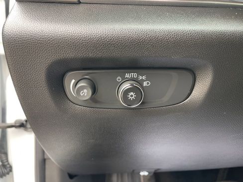 Certified 2023 Chevrolet Traverse LS image 18