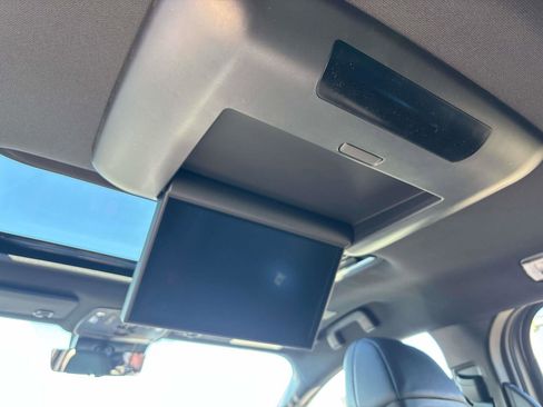 New 2026 Toyota Sienna Platinum image 14