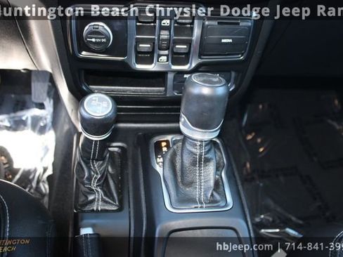 Used 2021 Jeep Wrangler Unlimited Sahara w/ Cold Weather Group image 14