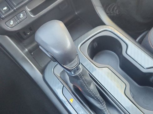 Used 2022 GMC Canyon AT4 image 16