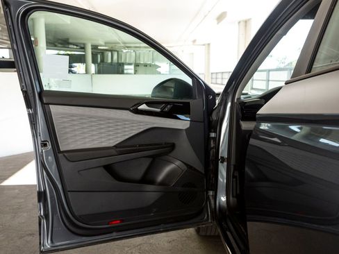 Used 2023 Volkswagen Taos S image 15