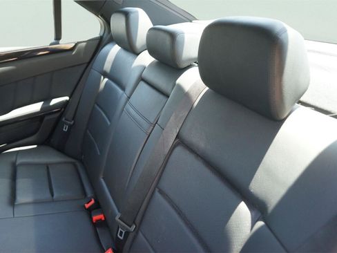 Used 2013 Mercedes-Benz E 350 Sedan image 14