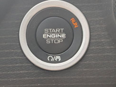 Used 2022 RAM 1500 Limited w/ Body-Colour Bumper Group image 23