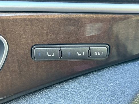 Used 2014 INFINITI Q50 Premium w/ Deluxe Touring Package image 23