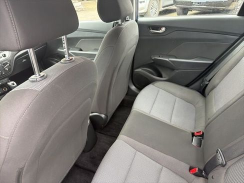 Used 2021 Hyundai Accent SE FWD image 29