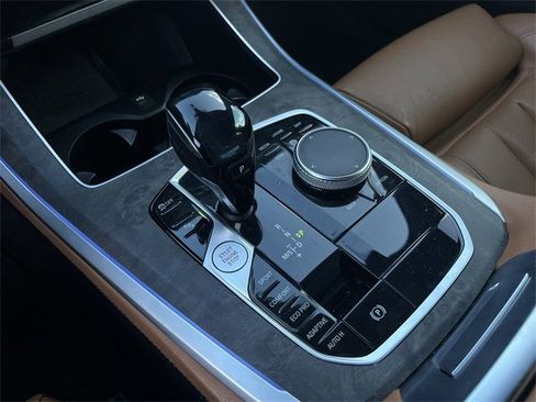 Used 2021 BMW X5 sDrive40i w/ M Sport Package image 24