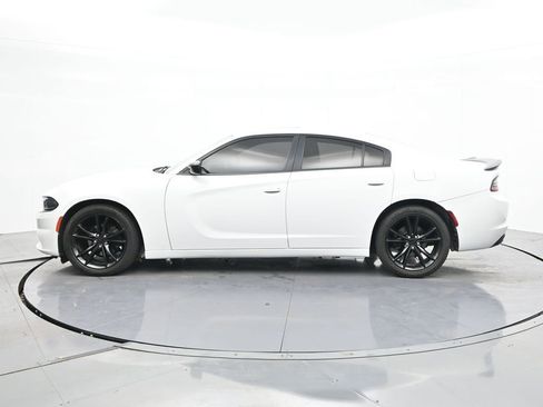 Used 2016 Dodge Charger SXT w/ Plus Group image 9