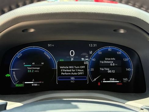 Used 2025 Toyota Camry XSE FWD image 17