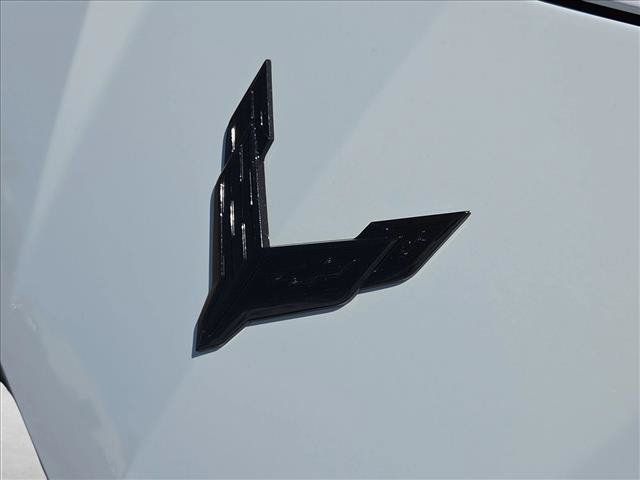 Used 2023 Chevrolet Corvette Stingray Premium Conv w/ Stealth Interior Trim Package RWD image 25