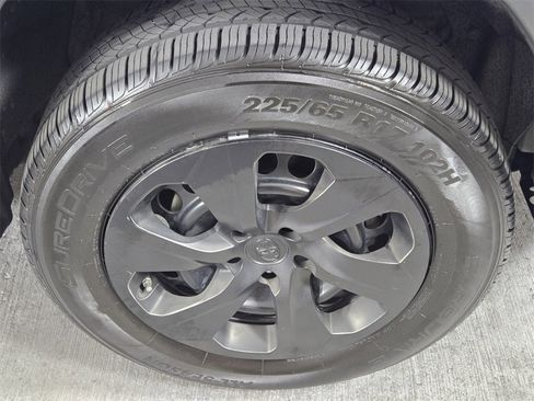 Used 2020 Toyota RAV4 LE image 10