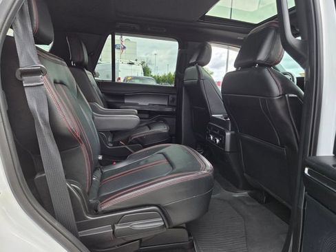 Used 2021 Ford Expedition Limited RWD image 16